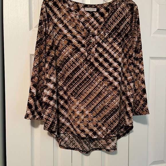 Dana Buchman Tops - Shirt